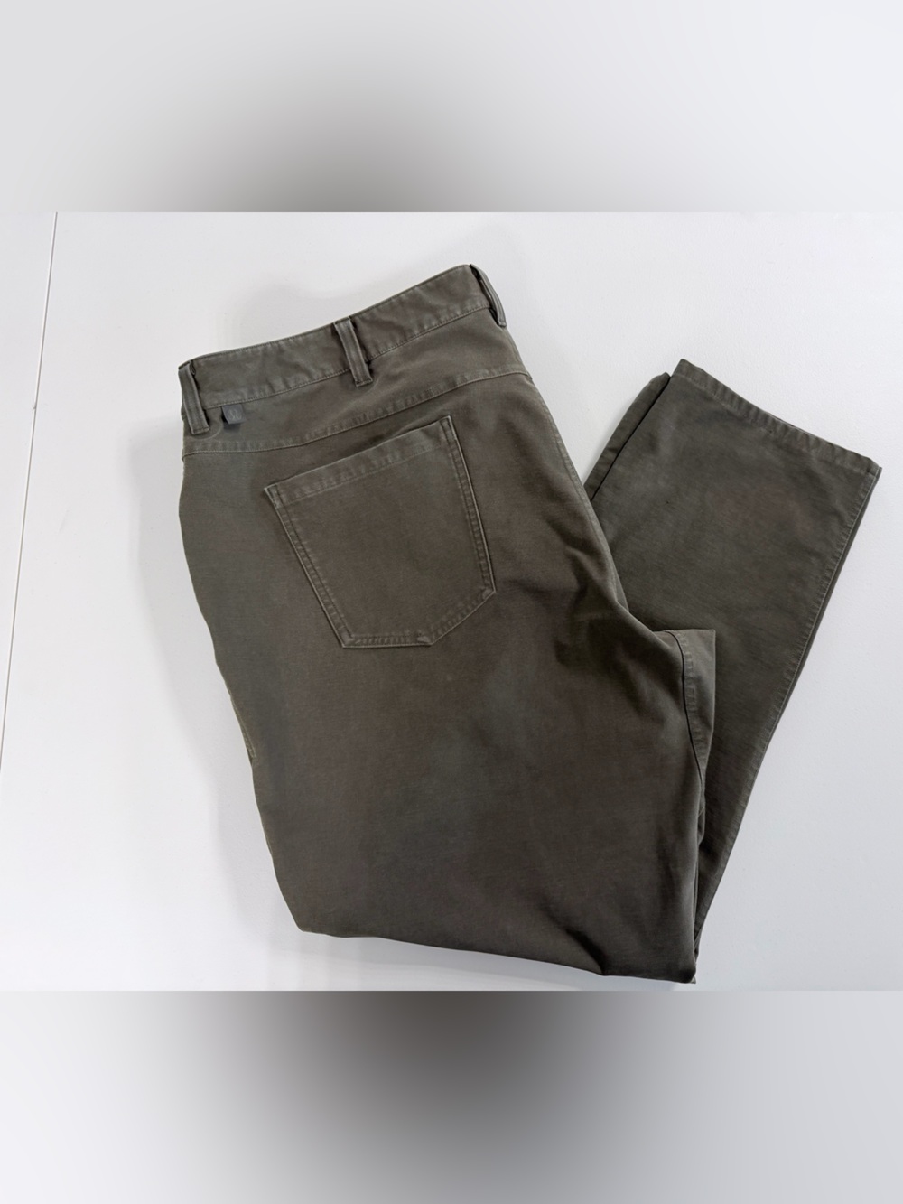 lululemon athletica Men's Olive Chino Pants